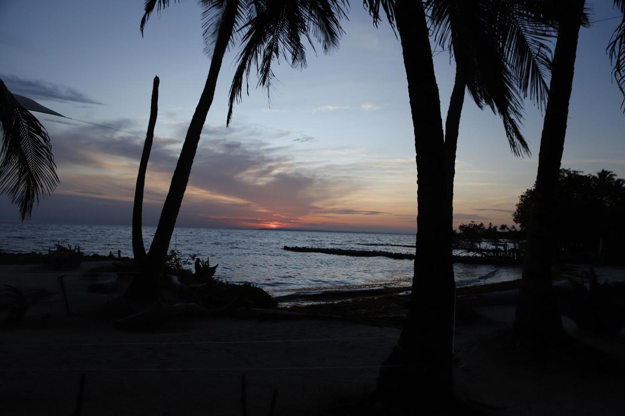 Sal Si Puedes Hotel Tintipan Island Bagian luar foto