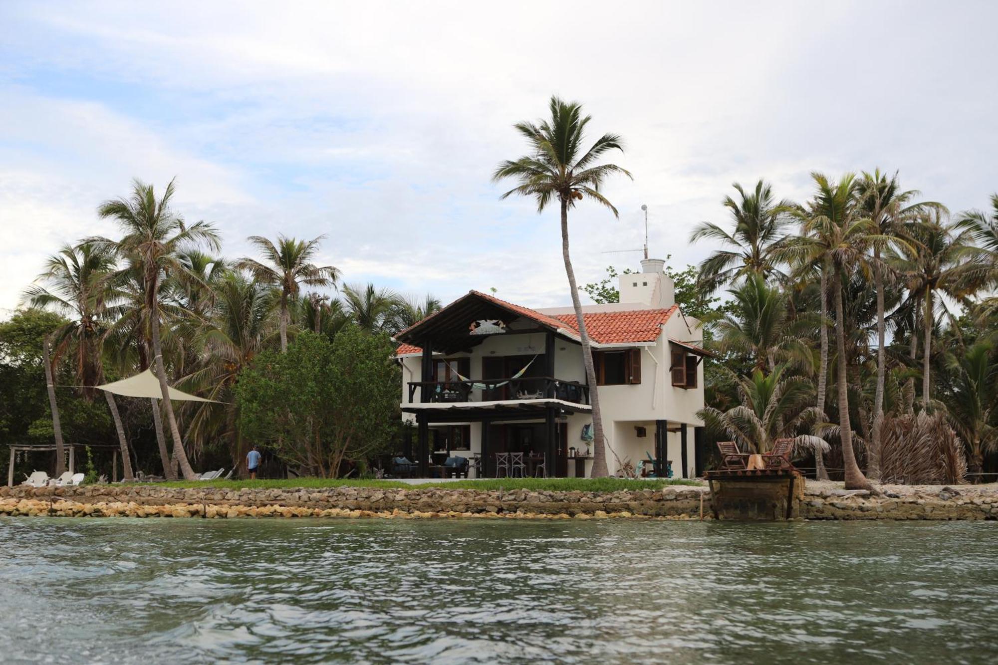 Sal Si Puedes Hotel Tintipan Island Bagian luar foto